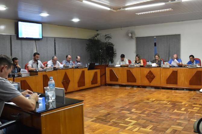 Câmara de Laranjeiras realiza sessão ordinária 004/2018